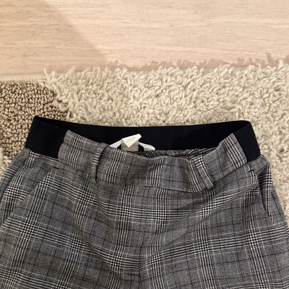 H&M Women's Gray Checkered Trousers - Picture 3 of 3